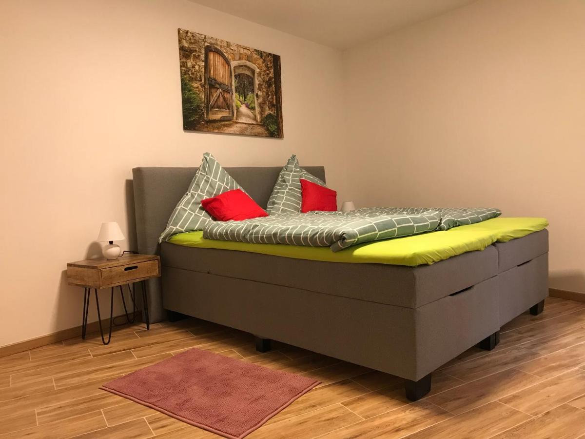 Apartment an der Burg - B&B