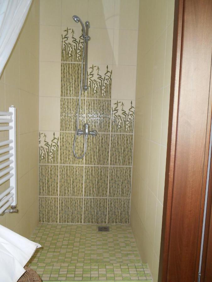 Camera Piccola Doppia con Letti Singoli