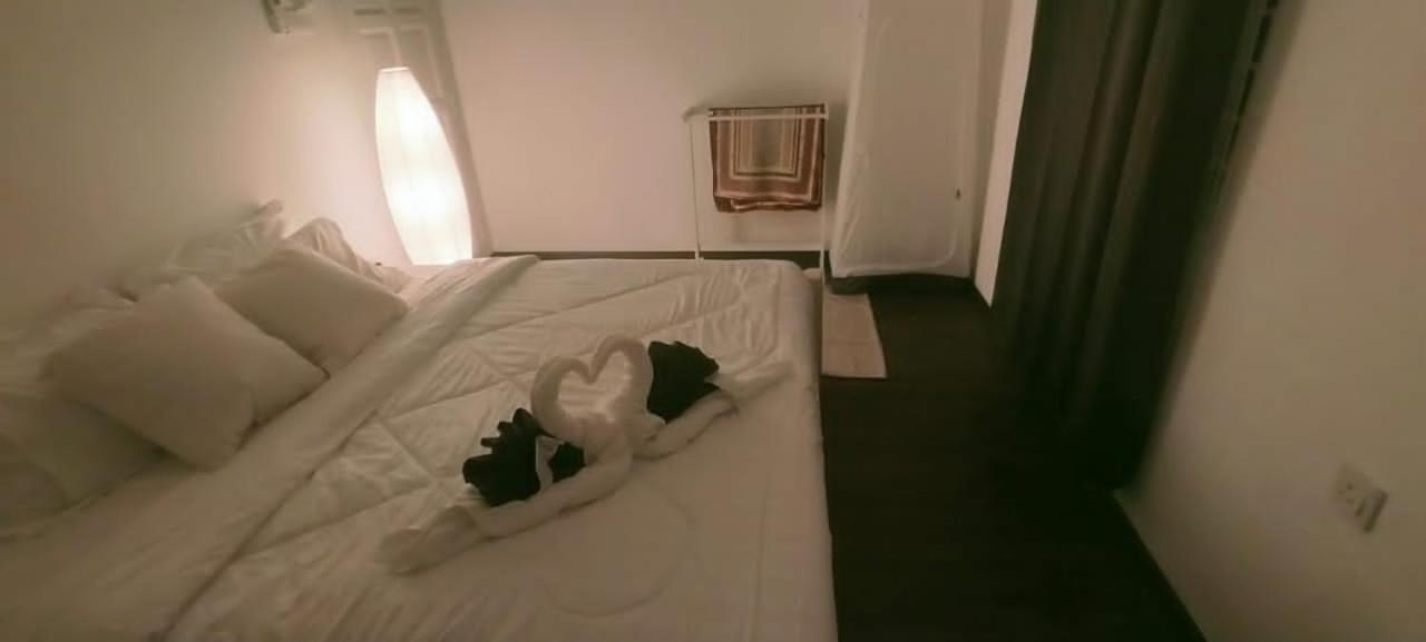 HOMESTAY ASTON GARDEN KB - Bed and Breakfast