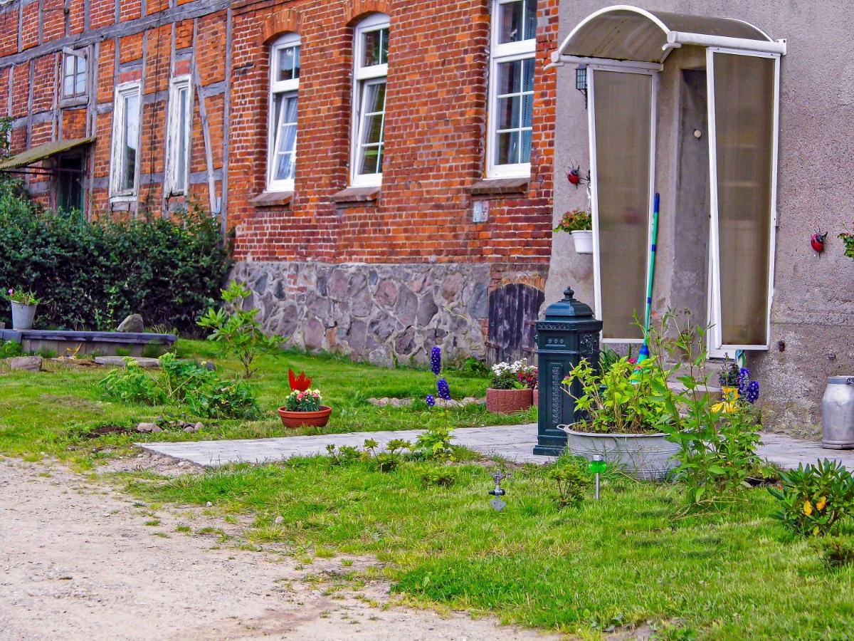 Ferienwohnung Gluehwuermchen - B&B