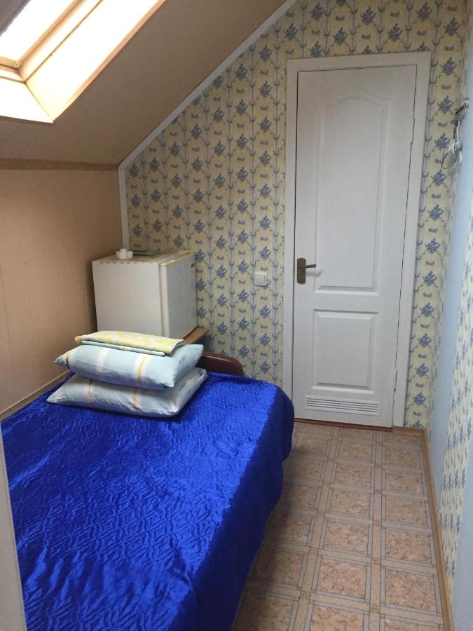 Small Single Room