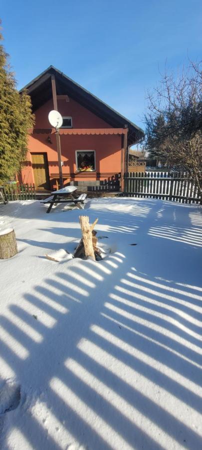 Stanica pod Zadzierną Domki całoroczne - B&B