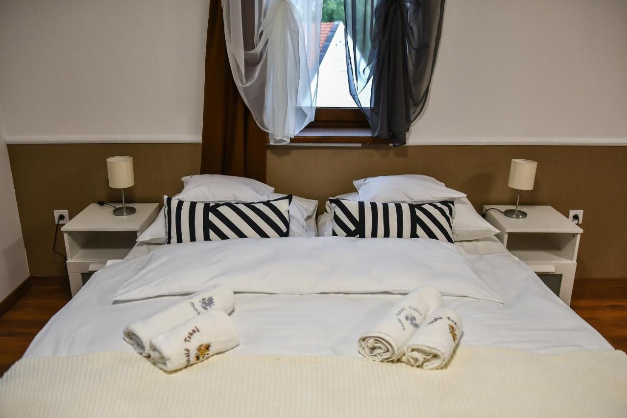 Large Double or Twin Room