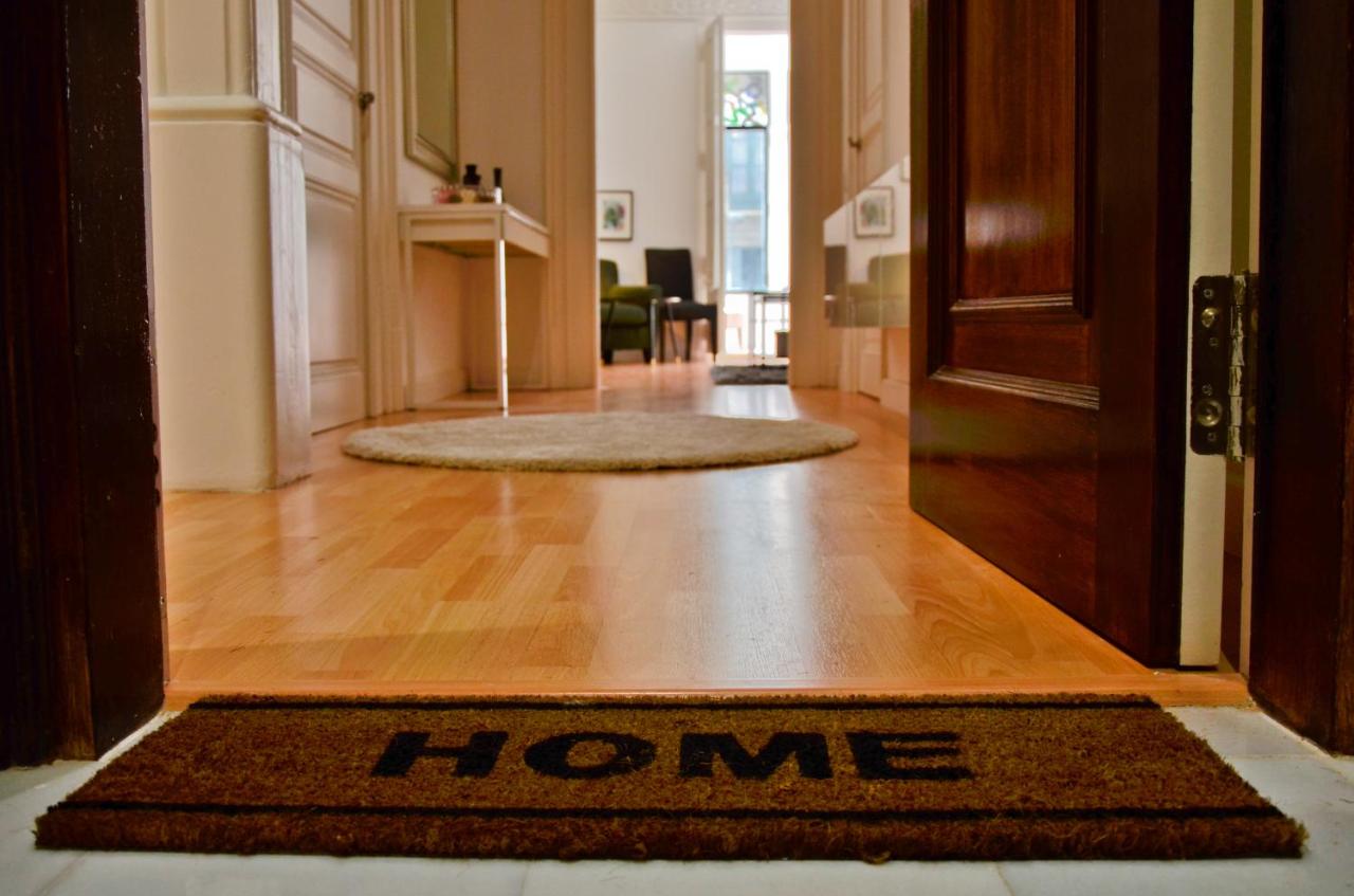 Way to BCN Casa Rovira - B&B Barcelona