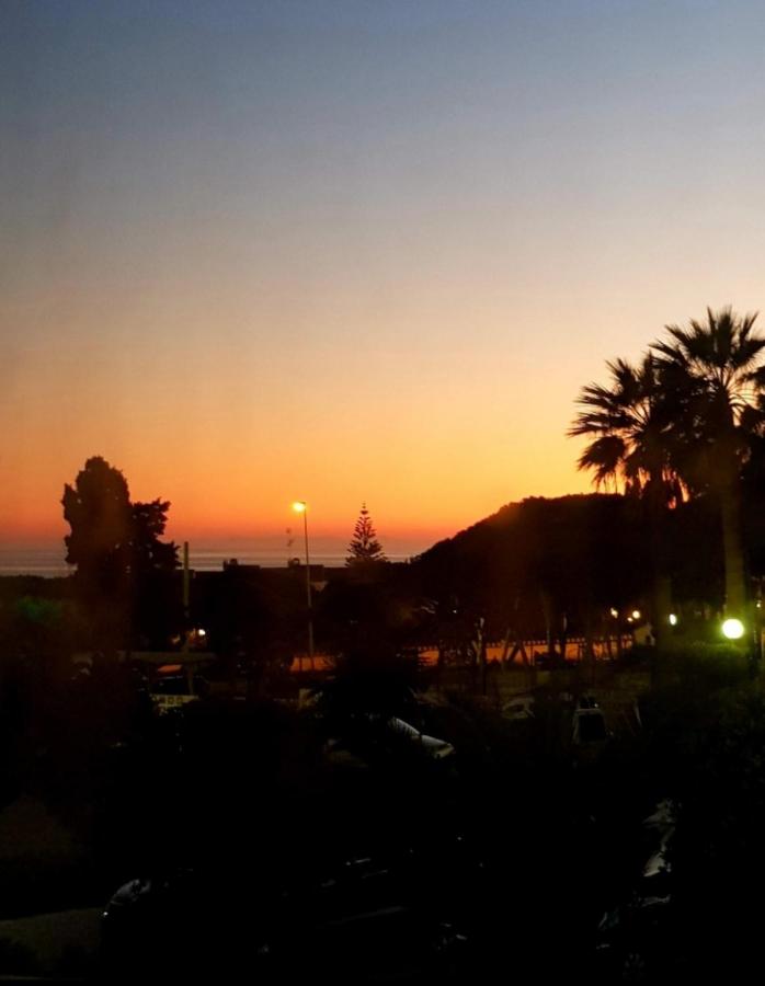 Bella Studio Beautiful Small Studio close to the Beach