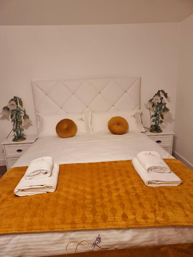 Doppelzimmer mit Balkon