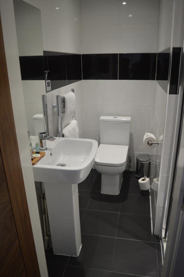 Einzelzimmer mit Gemeinschaftsbad