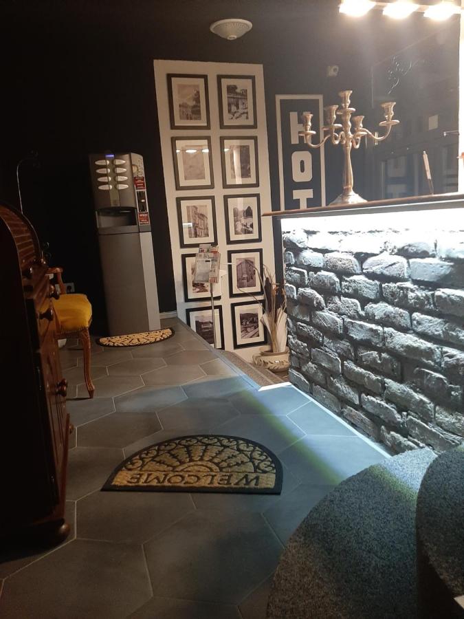 Green Garden Zvonex Tuzla - Bed and Breakfast