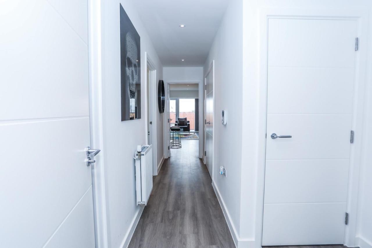 LOVELY 2 BED APARTMENT WITH PARKING - Bed and Breakfast Woolwich