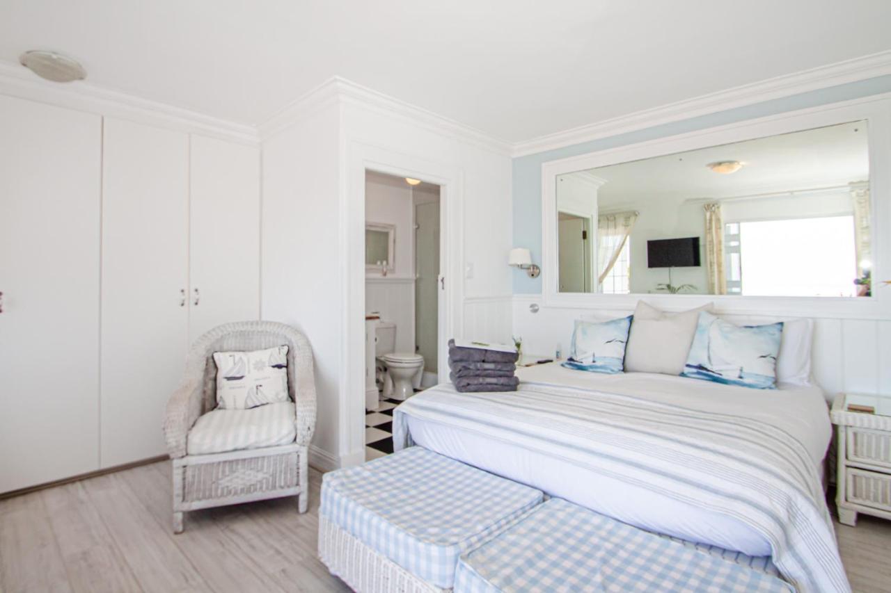 Queen Room with Sea View