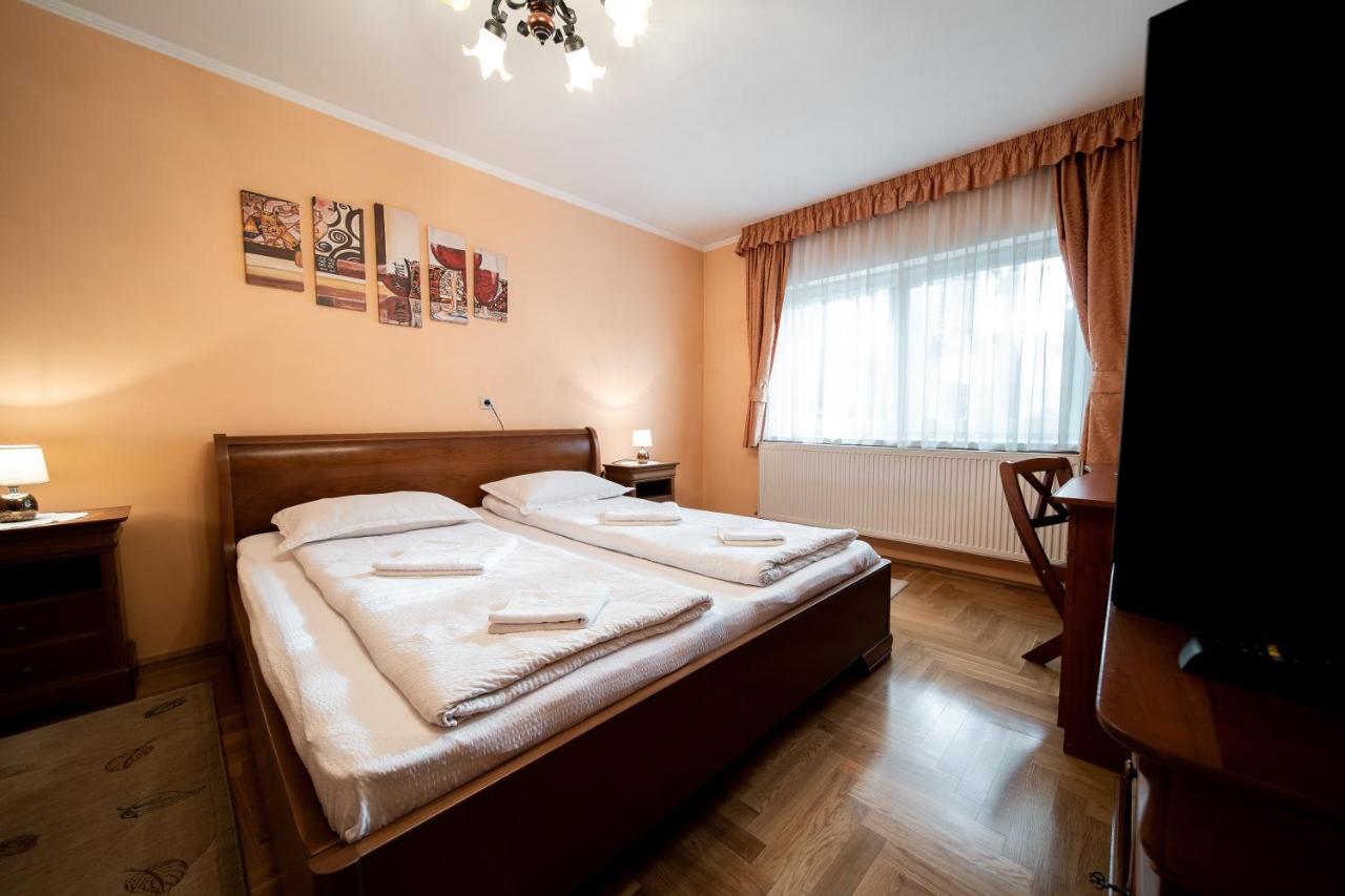 B&B Odorheiu Secuiesc - Lilla Apartments - Bed and Breakfast Odorheiu Secuiesc