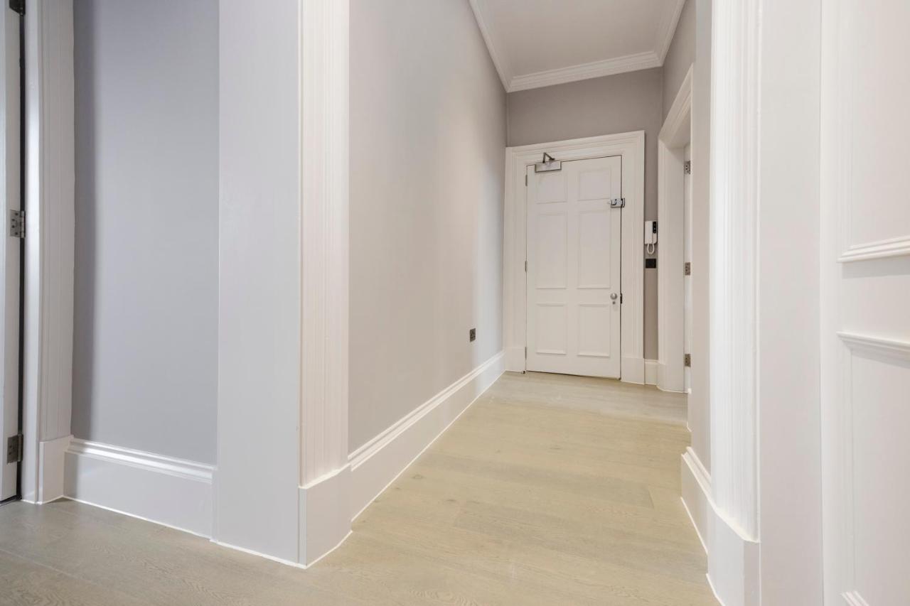 JOIVY Luxurious Apt on Notable George Street - B&B