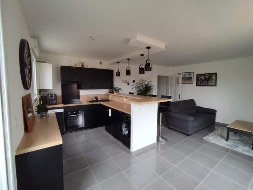 Beau F3 neuf et lumineux proche de disneyland paris - B&B Neufmoutiers-en-Brie