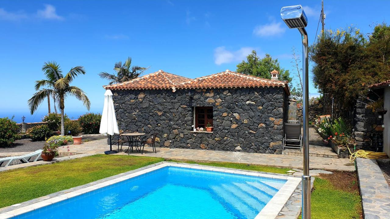 B&B Tijarafe - Climatized Pool Free Wifi Casa Rural Las Pareditas - Bed and Breakfast Tijarafe