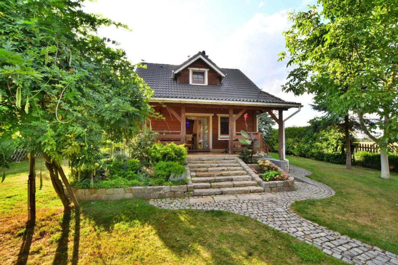 Holiday home by the lake, private garden, Oswino - Ferienwohnung Oświno