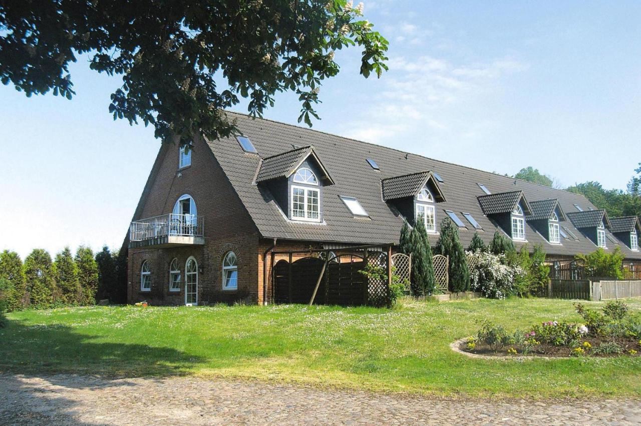 Ferienwohnanlage Gut Bundhorst, Stolpe - B&B