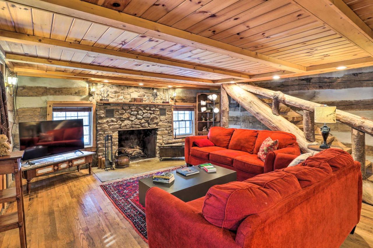 B&B Swiss - Rustic Mars Hill Cabin 20 Miles to Asheville! - Bed and Breakfast Swiss