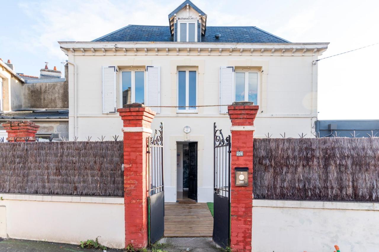 Jolie maison proche centre-ville et plages - Chambres d’hôtes