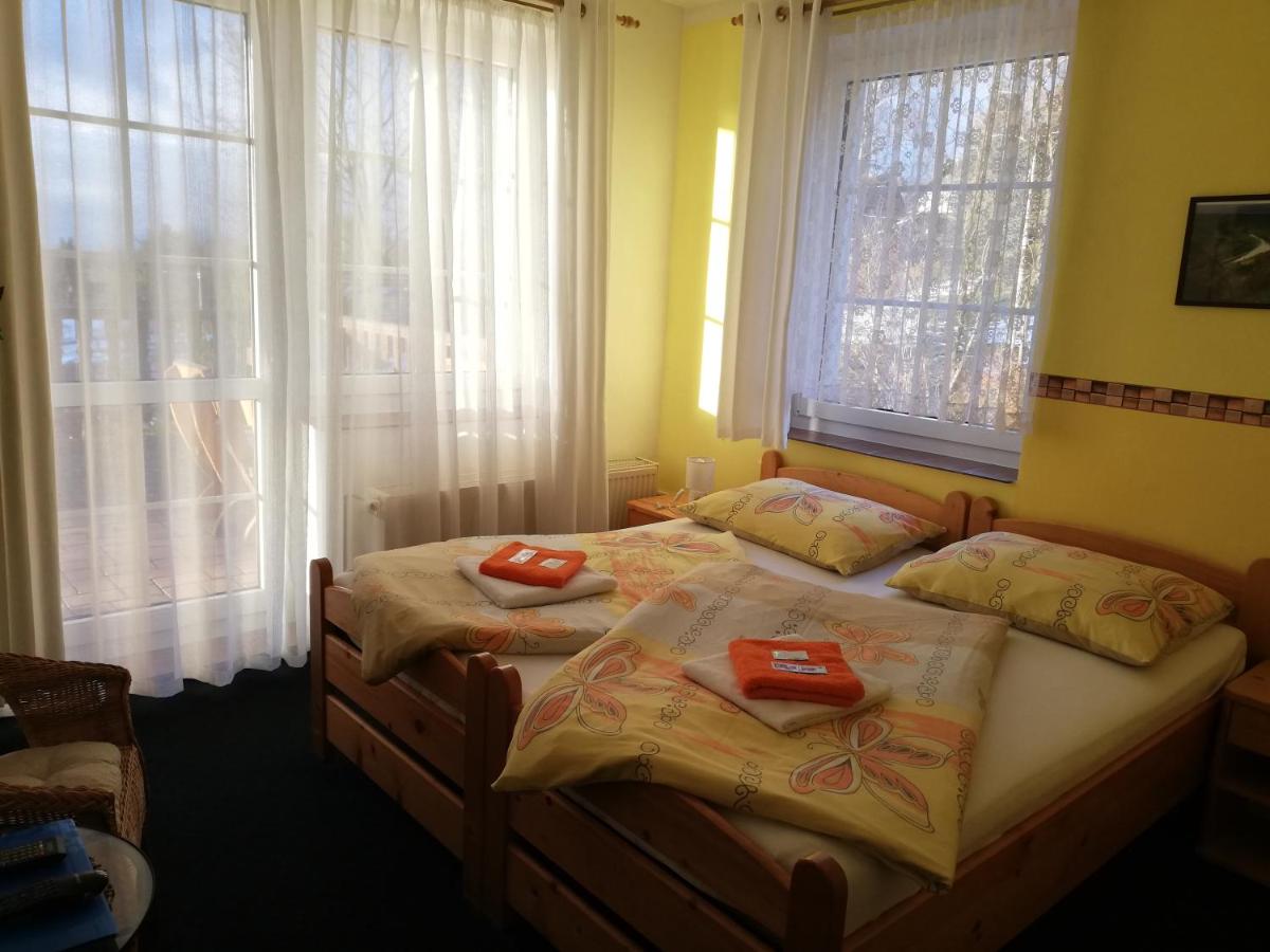 Doppelzimmer mit Balkon