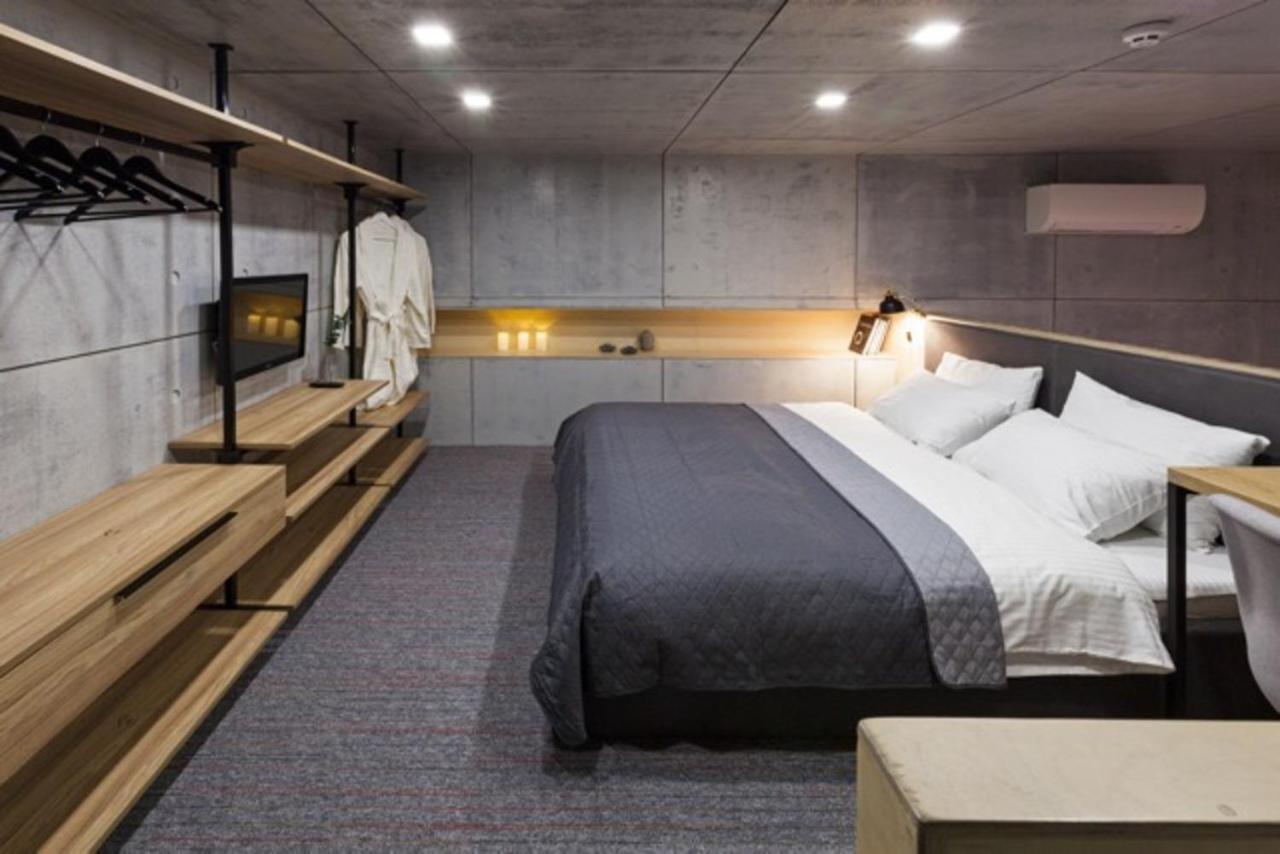 Hiport Apart Hotel - B&B