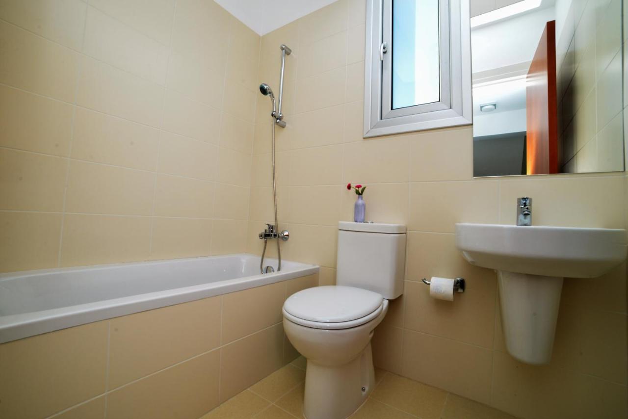 Coral Bay Villa 7, walking distance to the beach - B&B Peyia