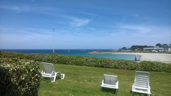 Grand LARGE FACE A LA PLAGE TRESTEL - B&B