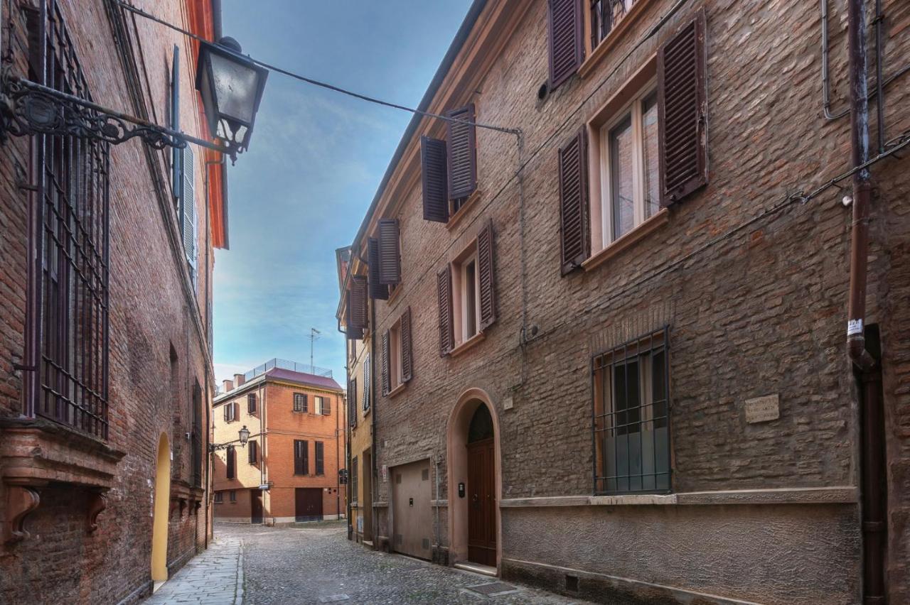 Central Ferrara Apartment - B&B