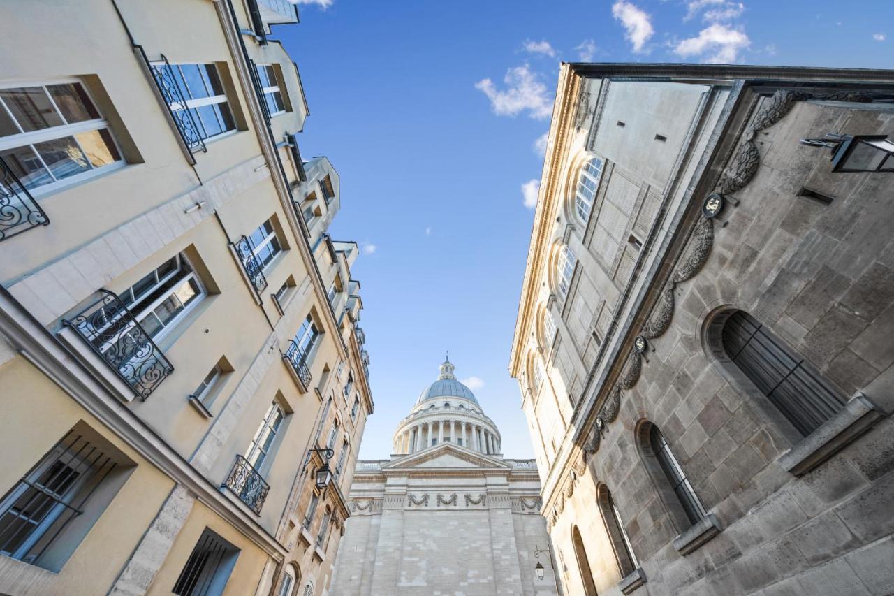 PANTHEON - B&B