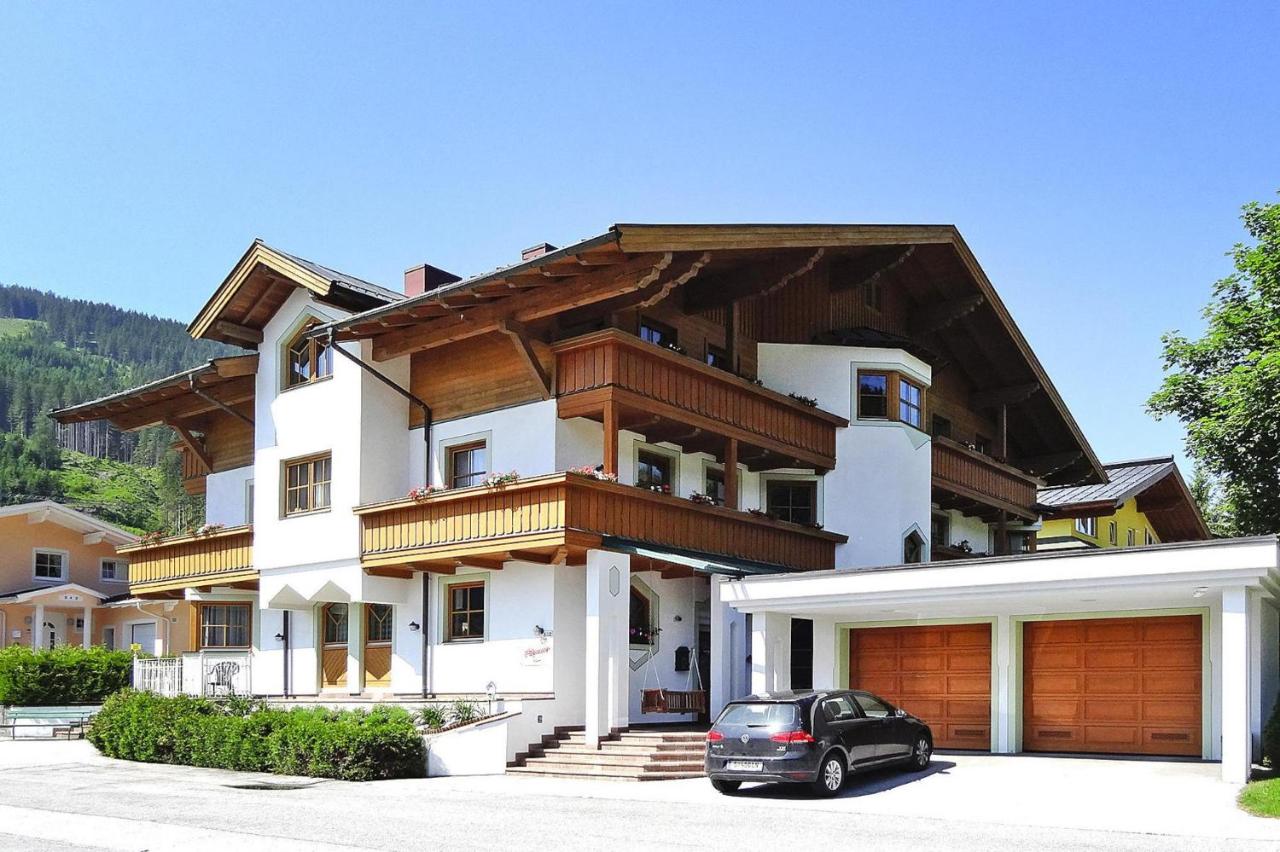 Apartment in Filzmoos near Ski Amadé - B&B Filzmoos