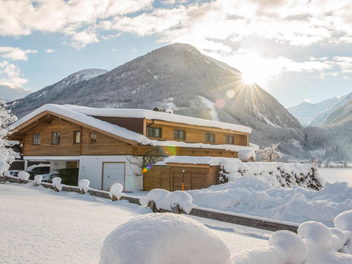 Chalet in Neukirchen with Mountain Views - B&B Rosenthal