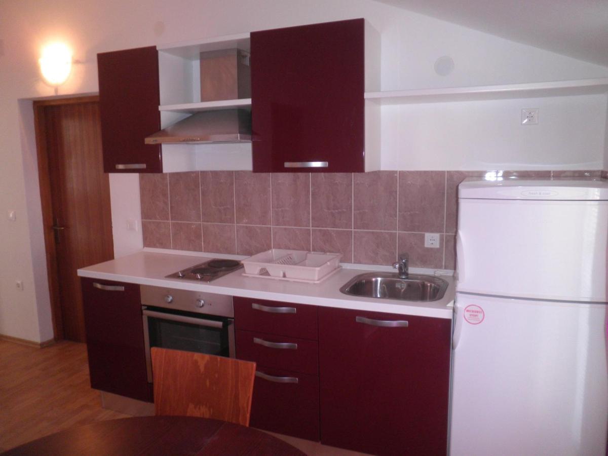 One-Bedroom Apartment with Balcony