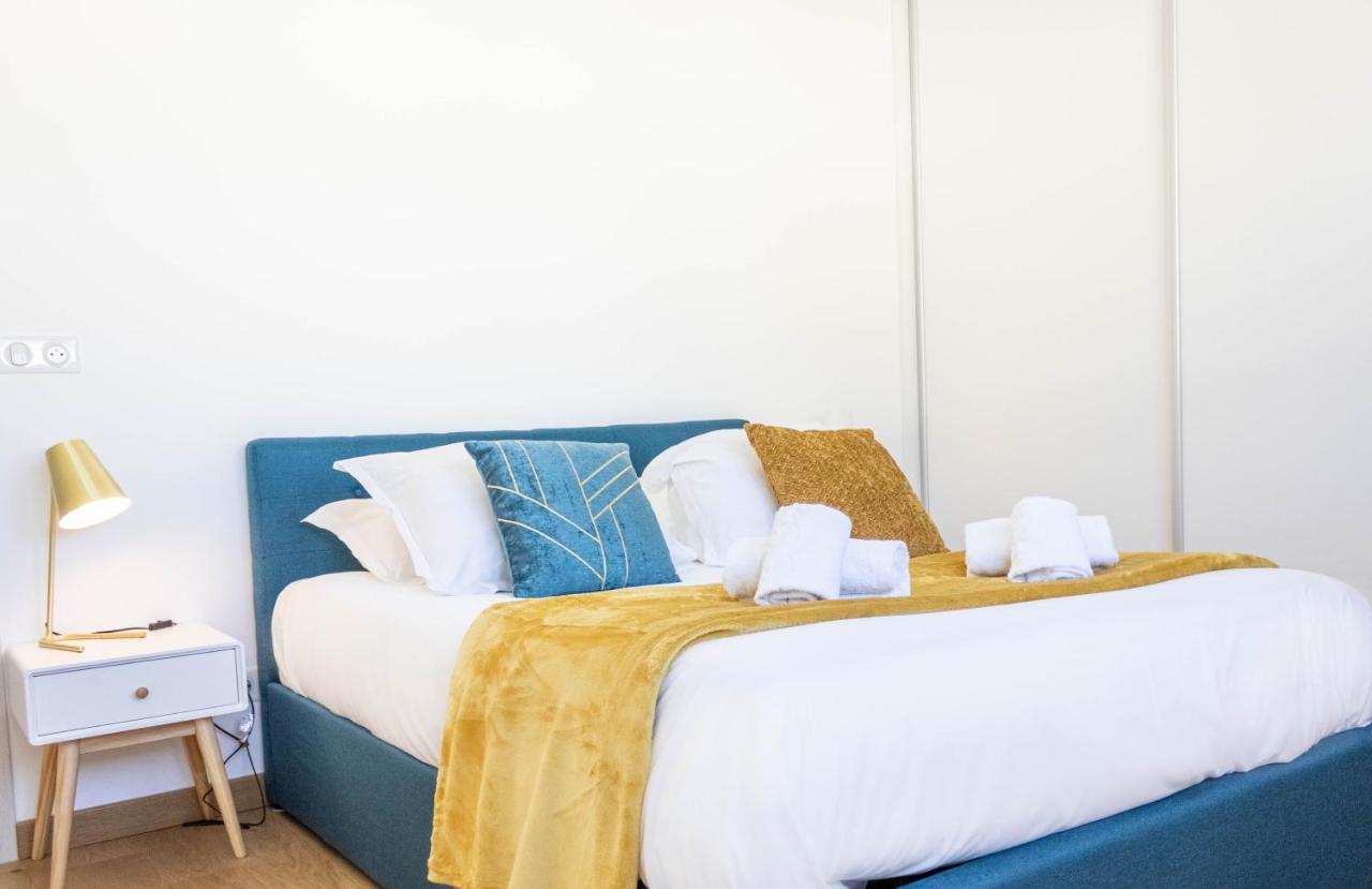 LE SAPINOU, Proche lac & vieille ville, Garage - B&B