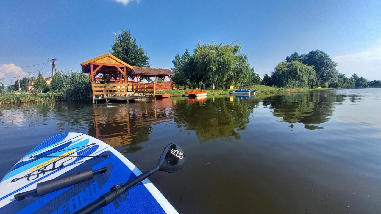 Gólya-Tó Vendégház - B&B