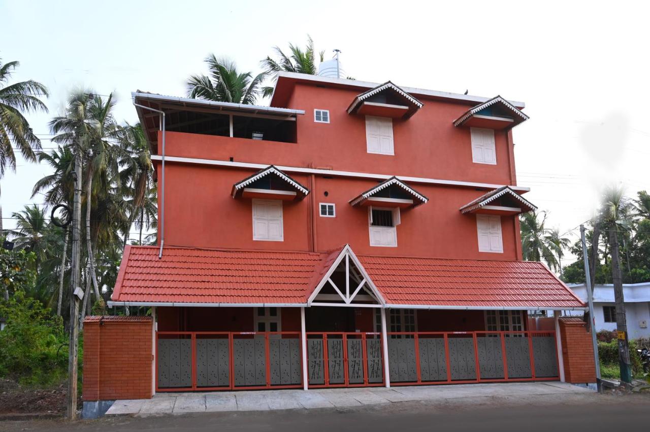 B&B Kannur - PETIT COIN Home Stay - Bed and Breakfast Kannur