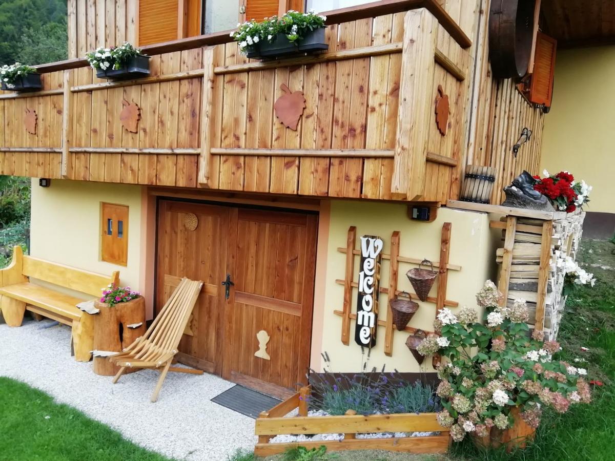 Počitniška hiška Kašta - Ferienwohnung Leutsch