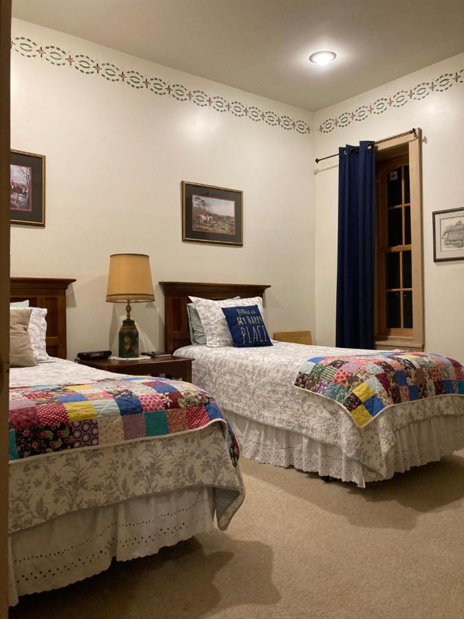 Double or Twin Room with Bathroom