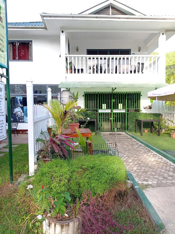 Les Forbans SelfCatering Apartment - B&B