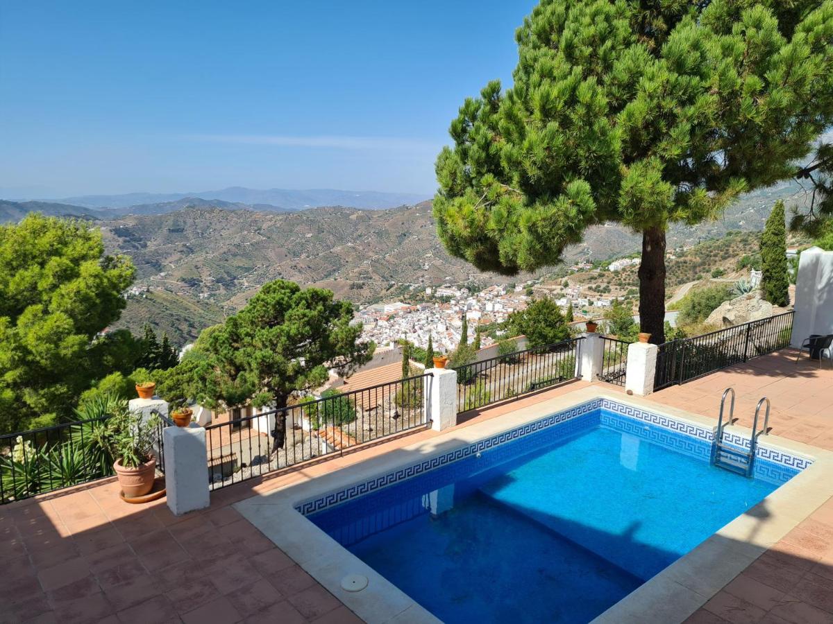 B&B Cómpeta - Lovely 2 Bed Apartment with Stunning views & Pool - Bed and Breakfast Cómpeta