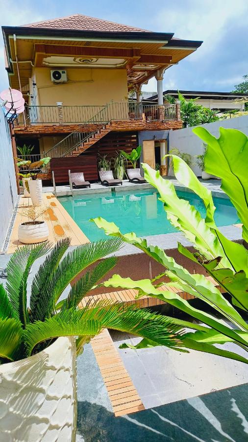 Deluxe Double Room (2 Adults + 1 Child)