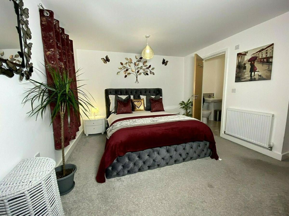 B&B Leeds - ☆Igloo MagnoliaView Luxe Townhouse + Free Parking☆ - Bed and Breakfast Leeds