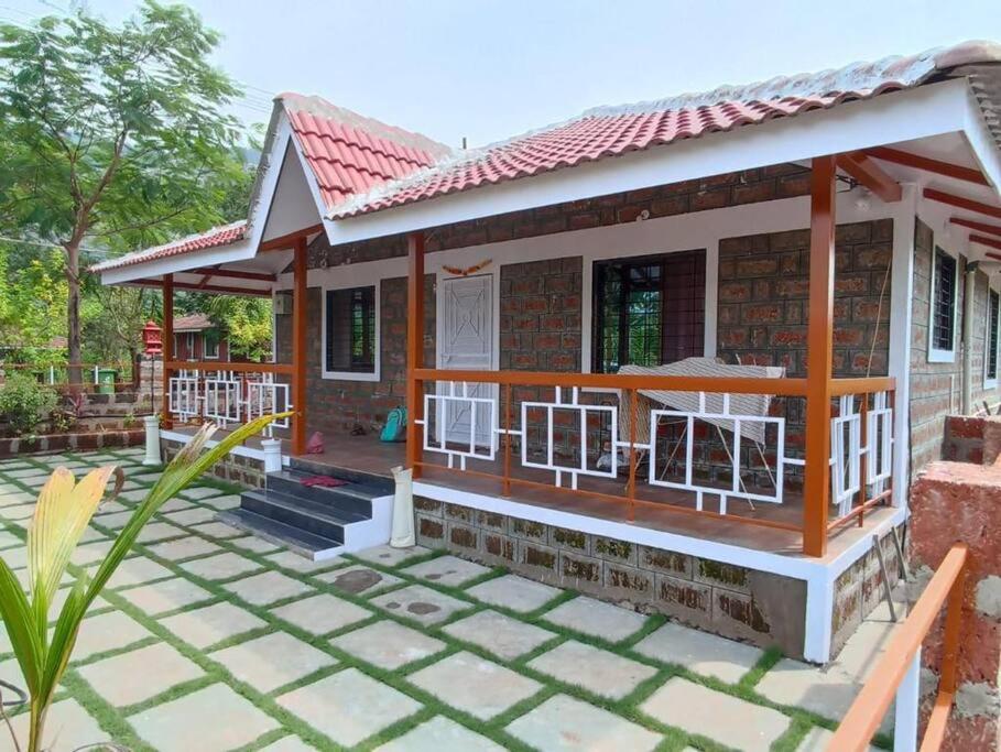 B&B Nizāmpur - LivingStone Vacation Villa Tamhini Ghat - Bed and Breakfast Nizāmpur
