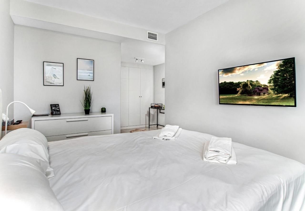 Apartment mit Poolblick