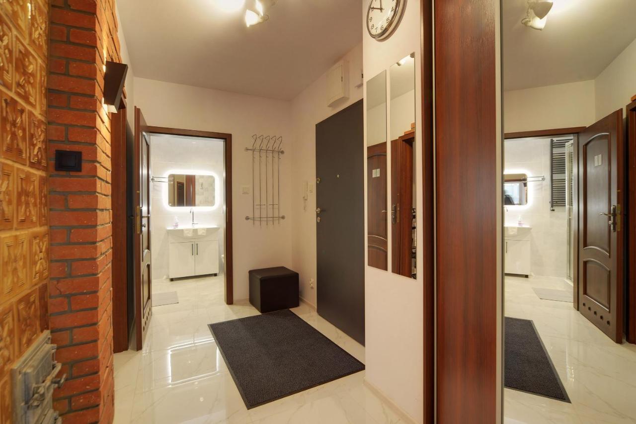 Lodz4rent - Premium Apartments 9,7 - MANUFAKTURA - Garaż w cenie - FV - ŚLADAMI dawnej ŁODZI - Chambres d'hôtes Łódź
