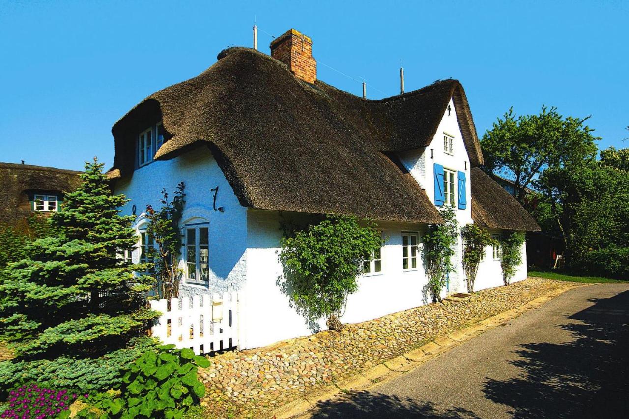 B&B Oldsum auf Föhr - Semi-detached houses Oldsum auf Föhr - DNS10046-LYA - Bed and Breakfast Oldsum auf Föhr