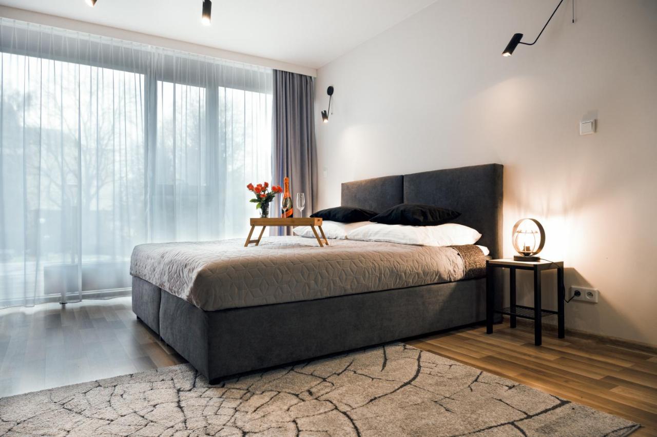 EASY RENT APARTAMENTS - Silver 9, Centrum Free Parking 24h Check-in - B&B Lublino