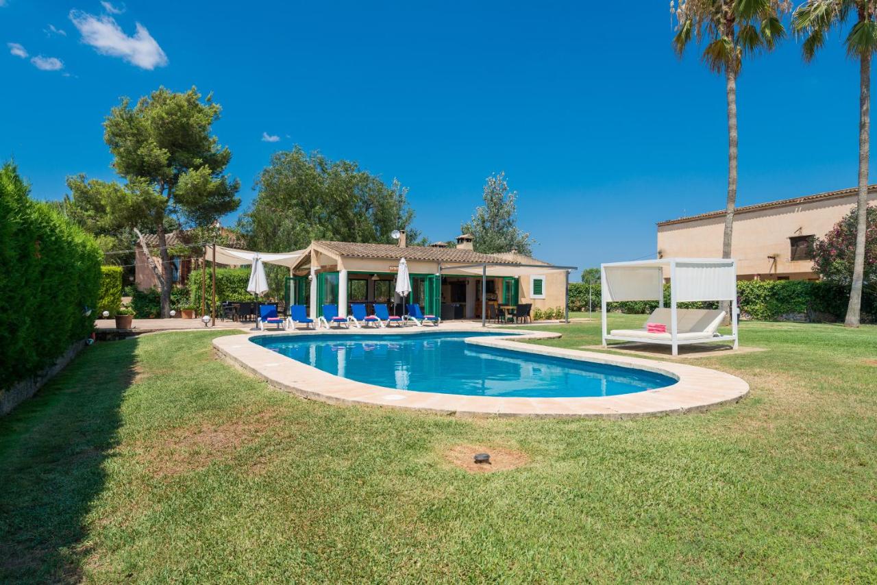 NEW! VILLA Can Rito PARA 16 PERSONAS, PISCINA, JARDINES y RELAX - B&B Felanitx