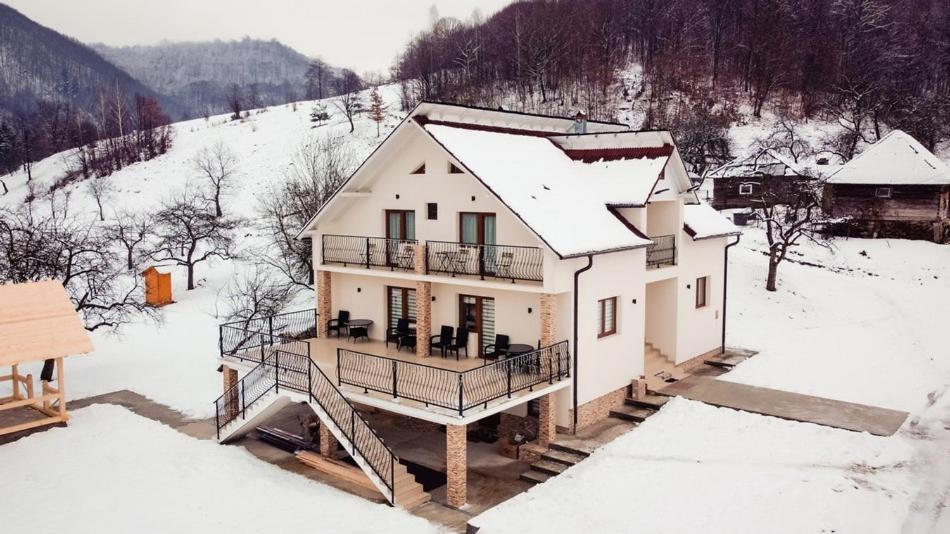 PENSIUNEA HAI IN MARAMURES - Ferienwohnung Bârsana