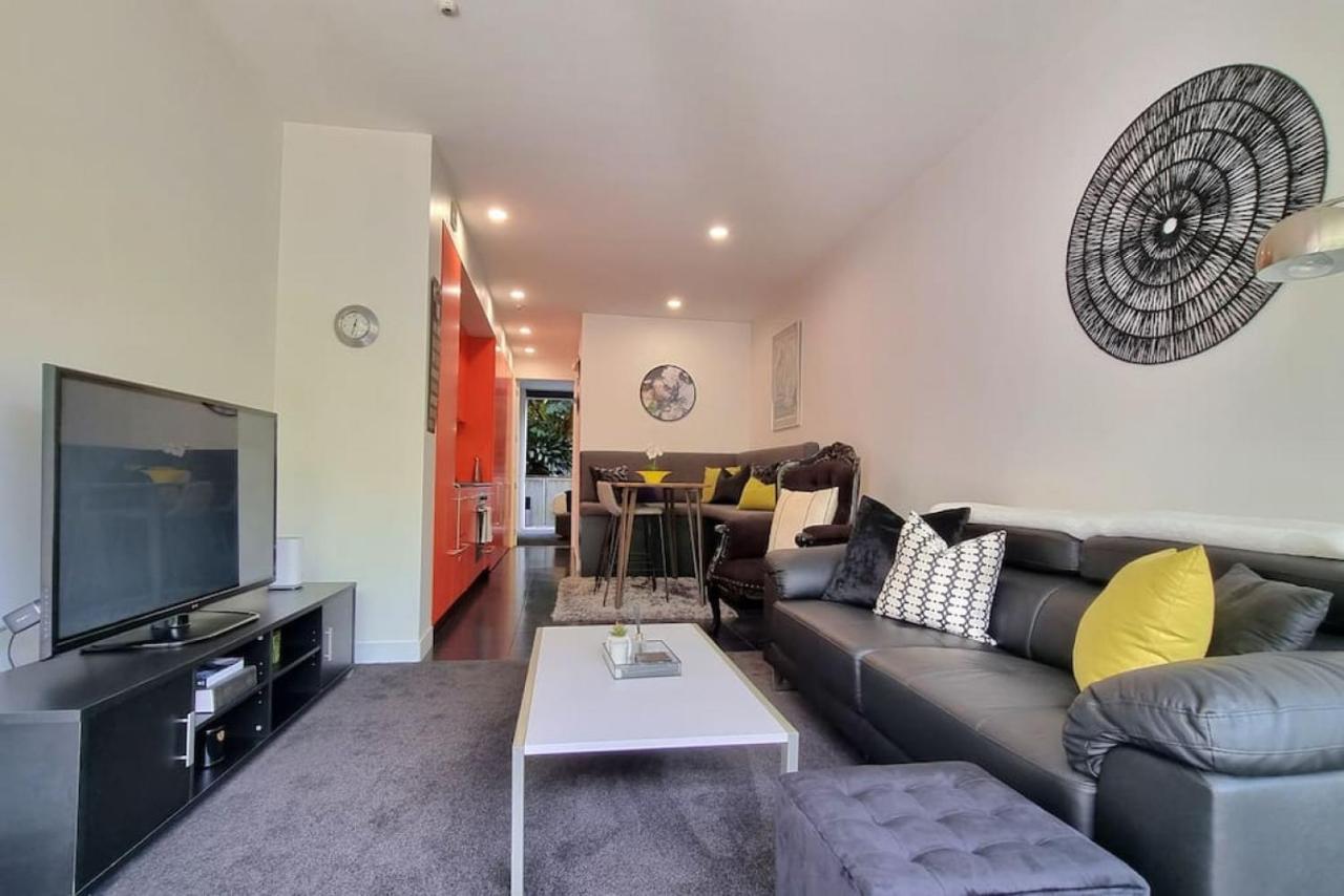 B&B Auckland - Victoria Park Haven w carpark, spa, pool and gym - Bed and Breakfast Auckland