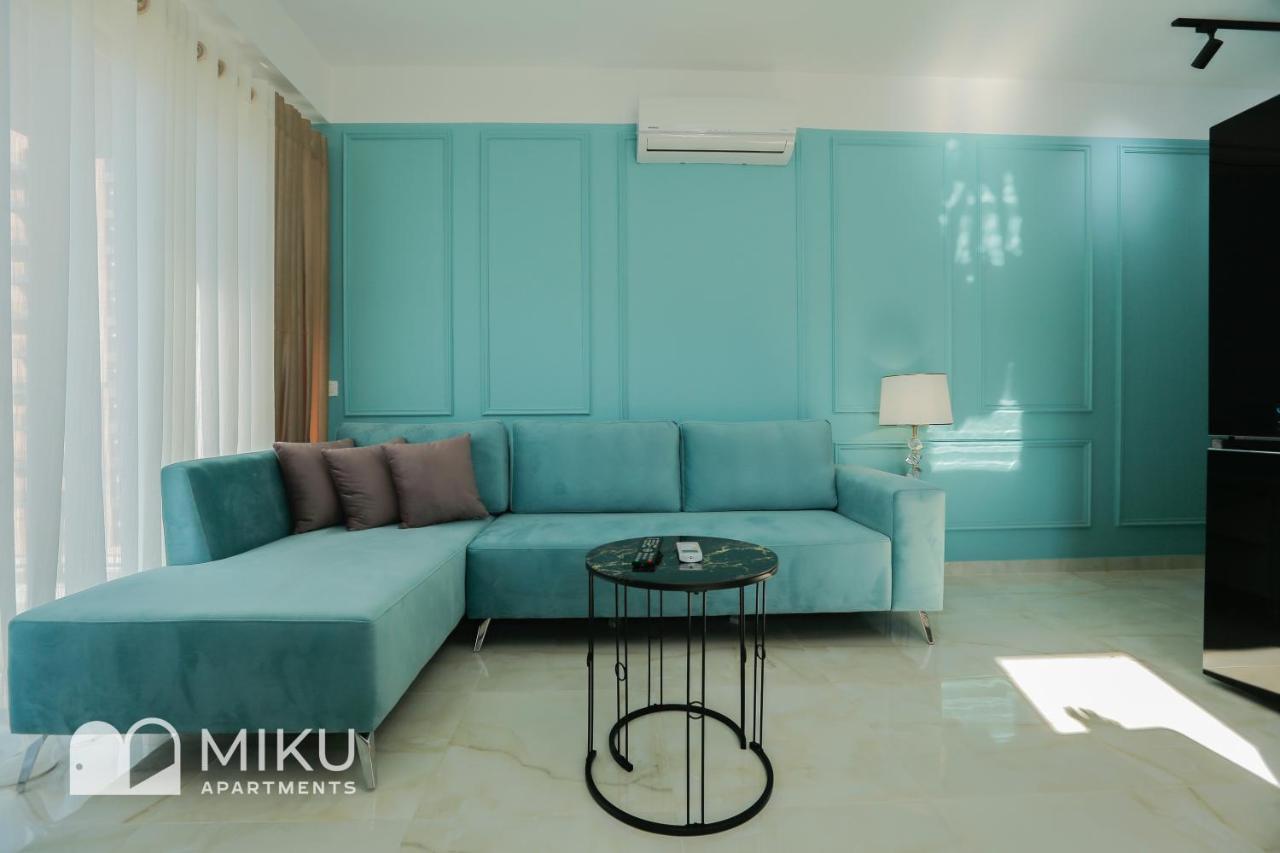 B&B Tirana - Miku Apartment - Bright 1 Bedroom Apartment At Olympic Residence - Bed and Breakfast Tirana