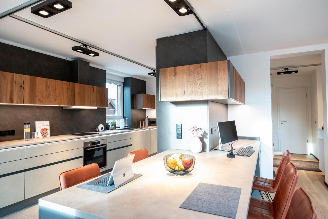 Home and Business - Wohnen auf Zeit - B&B Burgau